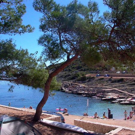 Camping Village Poljana Mali Lošinj Dış mekan fotoğraf