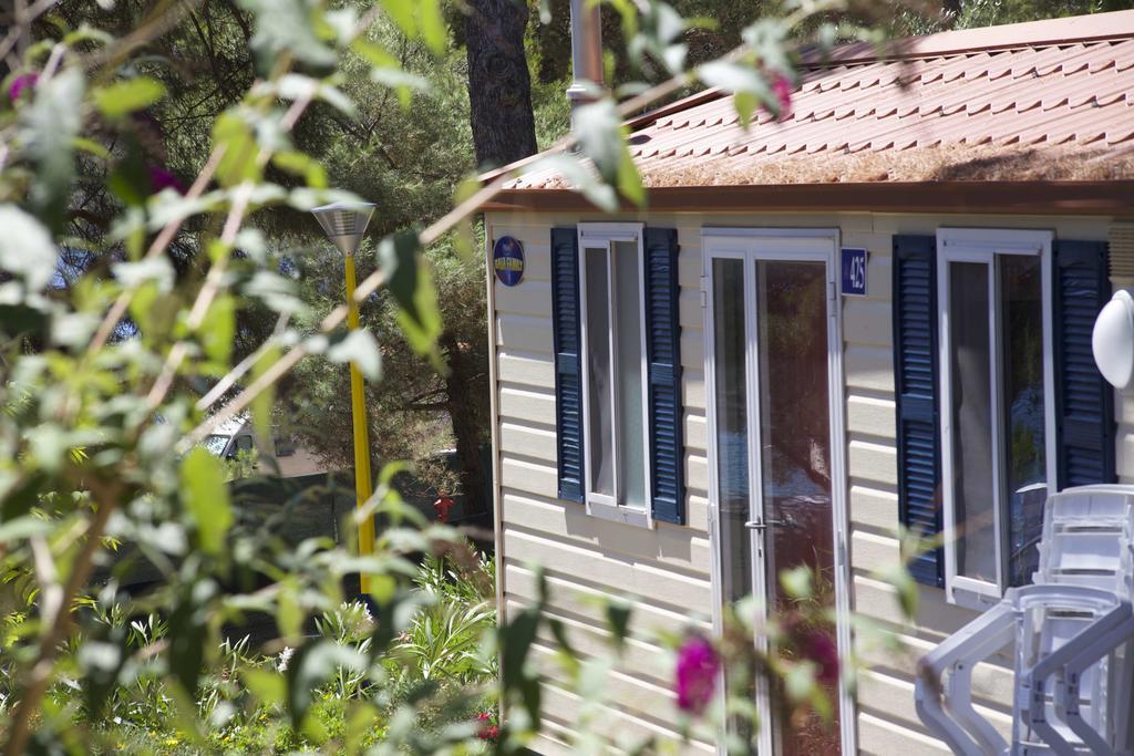 Camping Village Poljana Mali Lošinj Dış mekan fotoğraf