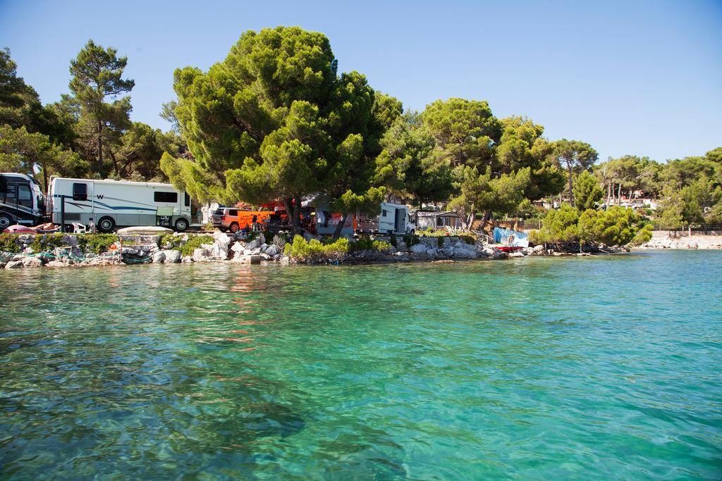 Camping Village Poljana Mali Lošinj Dış mekan fotoğraf