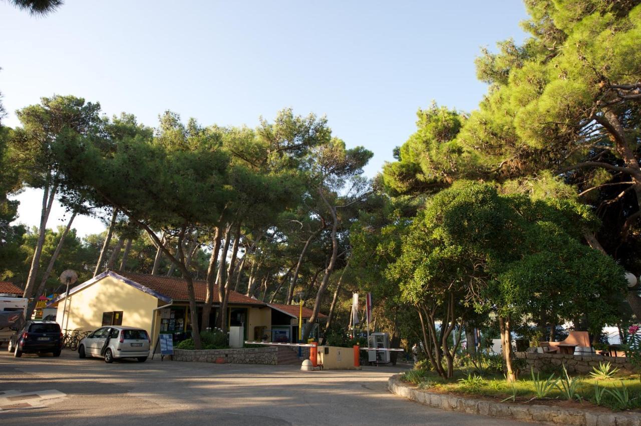 Camping Village Poljana Mali Lošinj Dış mekan fotoğraf